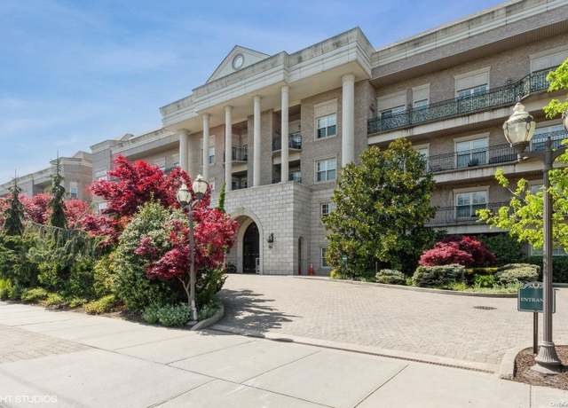 Property at 260 Central Ave #430, Lawrence, NY 11559, 3 beds, 2.5 baths