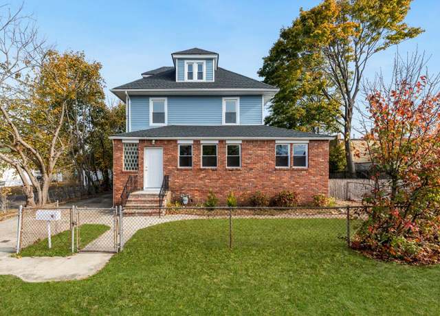 Property at 30 Verazzano Ave, Copiague, NY 11726, 5 beds, 3 baths