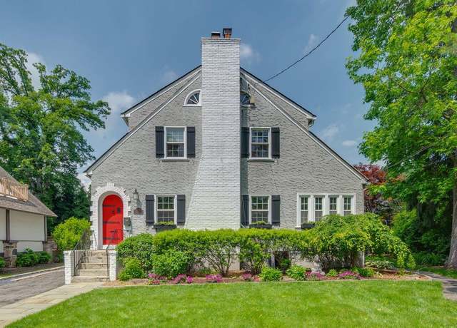 Property at 1128 Clay Ave, Pelham, NY 10803, 4 beds, 5 baths