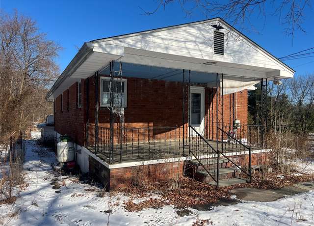Property at 411 Vineyard Ave, Lloyd, NY 12528, 3 beds, 1 bath