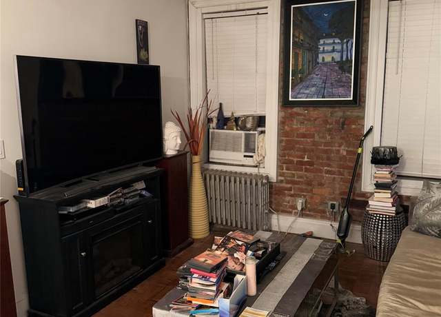 Property at 24-75 38th St Unit 10D, Astoria, NY 11101, 1 bed, 1 bath