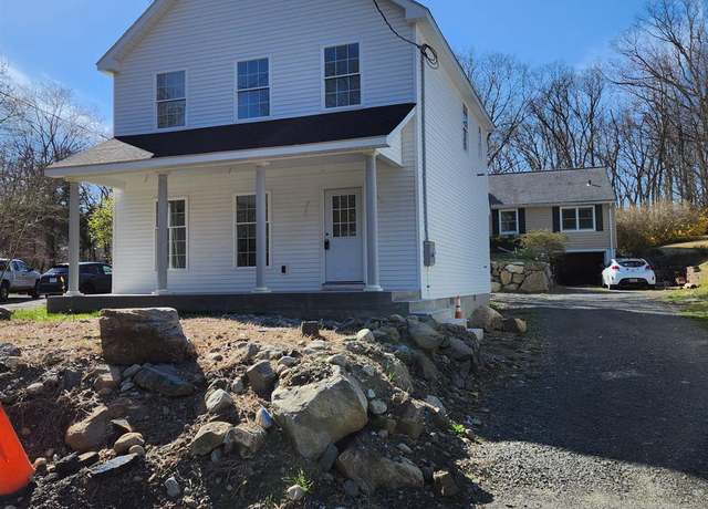 Property at 30 Hamilton Ave, Sloatsburg, NY 10974, 3 beds, 2.5 baths