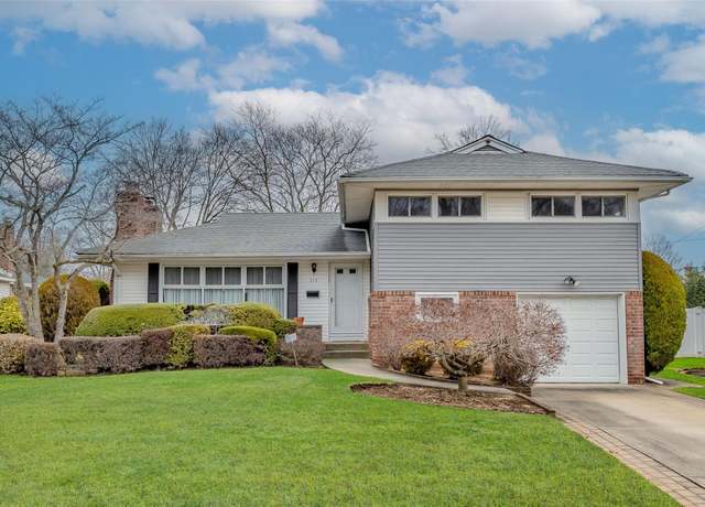 Property at 719 Richmond Rd, East Meadow, NY 11554, 3 beds, 2.5 baths