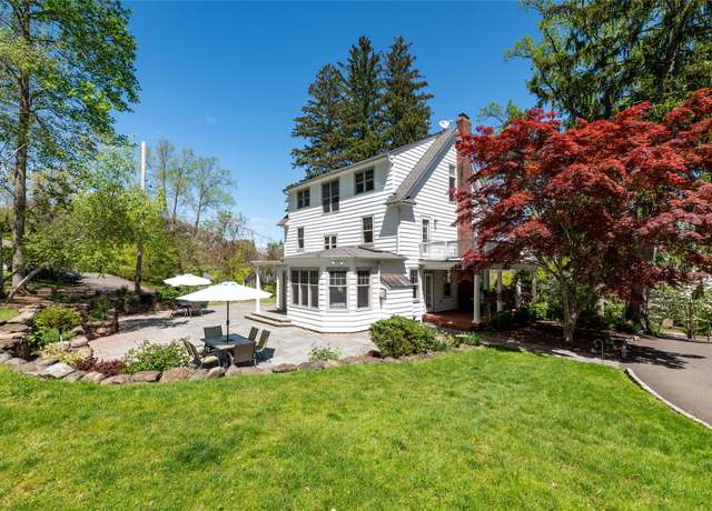 Property at 524 N Midland Ave, Nyack, NY 10960, 5 beds, 4 baths