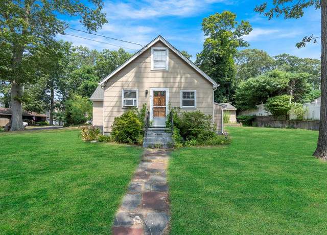 Property at 61 High Hill Dr, Sound Beach, NY 11789, 2 beds, 2 baths