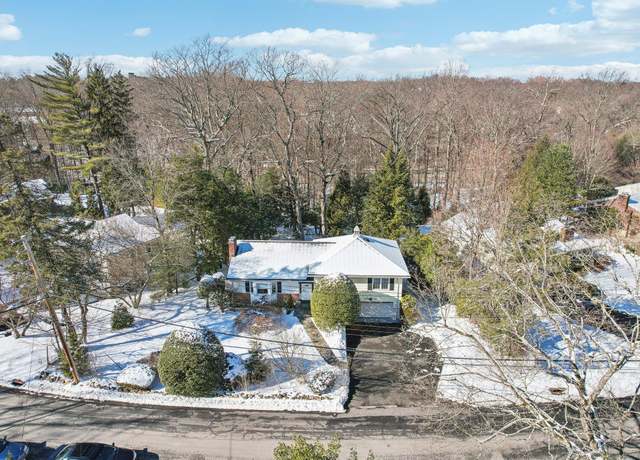Property at 31 Windingwood Rd N, Rye Brook, NY 10573, 3 beds, 2 baths