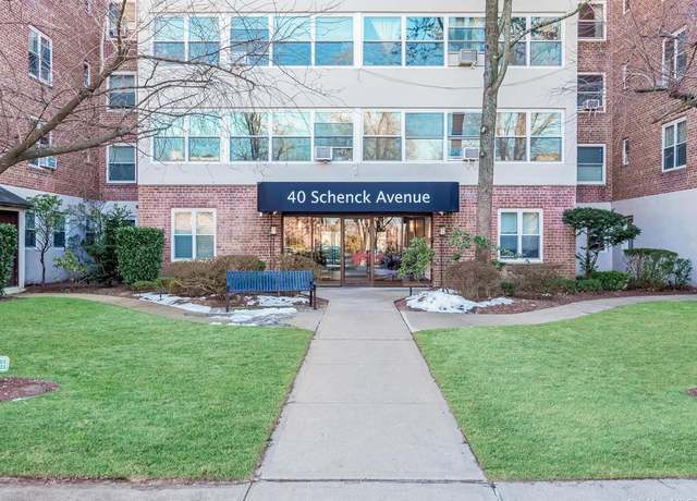 Property at 40 Schenck Ave Unit 2D, Great Neck, NY 11021, 2 beds, 1 bath