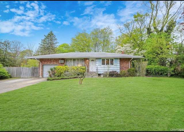 Property at 1524 Pine Acres Blvd, Bay Shore, NY 11706, 5 beds, 3.5 baths