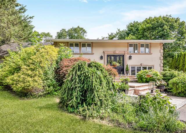 Property at 9 Hare Ln, East Setauket, NY 11733, 4 beds, 1.5 baths