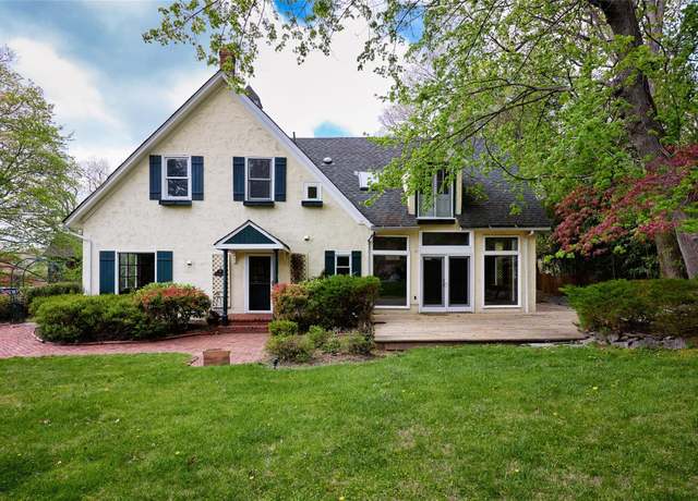 Property at 6 Stable Rd, Tuxedo Park, NY 10987, 4 beds, 2.5 baths