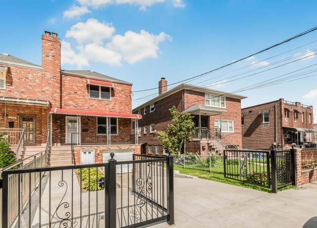 Property at 2731 Laconia Ave, Bronx, NY 10469, 4 beds, 2.5 baths