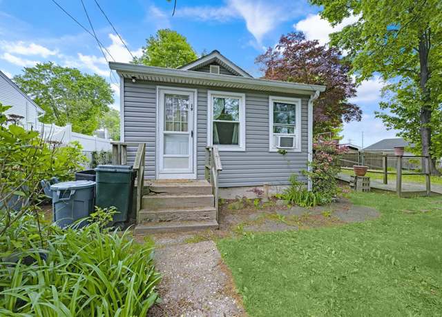 Property at 19 Jupiter Rd, Rocky Point, NY 11778, 2 beds, 1 bath