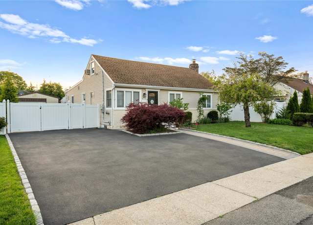 Property at 50 Herman Ave, North Babylon, NY 11703, 3 beds, 2 baths