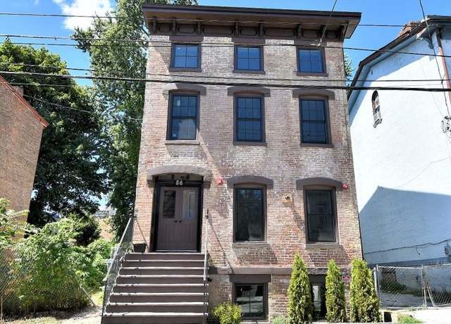 Property at 86 Lander St, Newburgh, NY 12550, 11 beds, 7 baths
