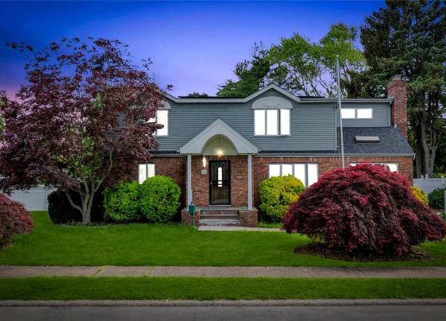 Property at 219 Evergreen Ave, Bethpage, NY 11714, 4 beds, 3 baths