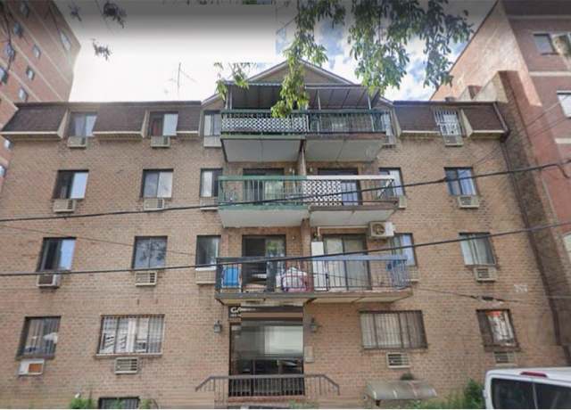 Property at 132-18 Avery Ave Unit 4D, Flushing, NY 11355, 2 beds, 2 baths