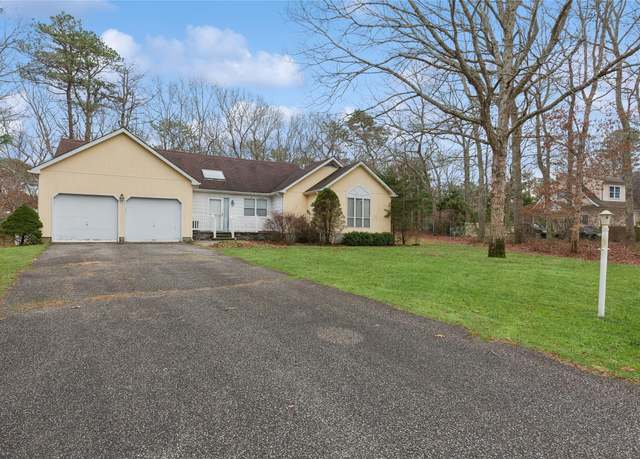 Property at 72 Risa Ct, Flanders, NY 11901, 3 beds, 3 baths