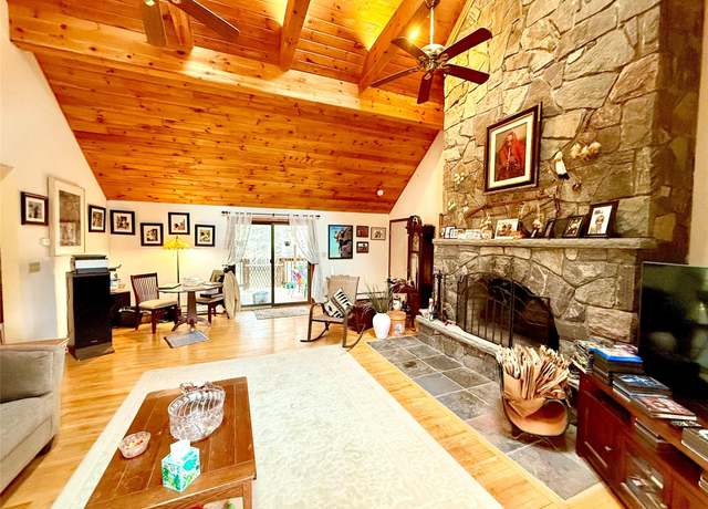 Property at 51 Dexheimer, Narrowsburg, NY 12764, 3 beds, 3 baths
