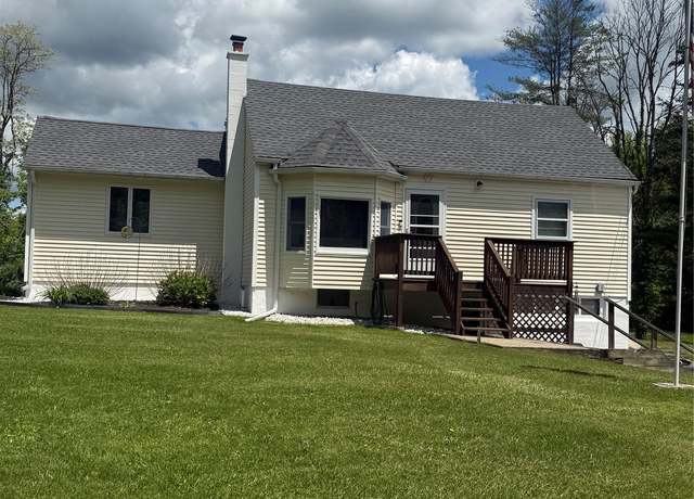 Property at 6 Limbach Rd, Poughquag, NY 12533, 4 beds, 1.5 baths