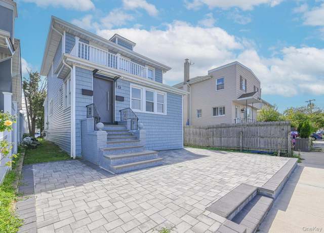 Property at 19 Parma Rd, Island Park, NY 11558, 2 beds