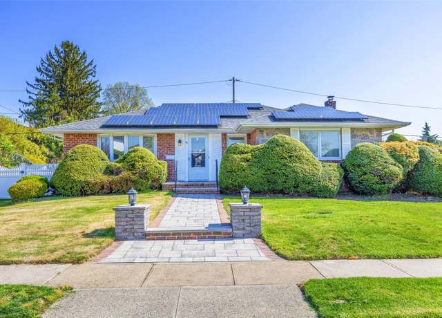 Property at 119 Dewey St, Jericho, NY 11753, 3 beds, 2 baths