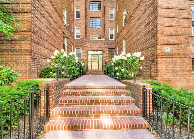 Property at 2080 Barnes Ave Unit 3H, Bronx, NY 10462, 1 bed, 1 bath