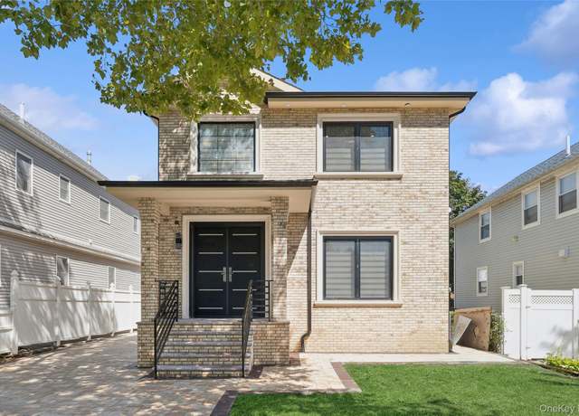 Property at 81-25 265th St, Glen Oaks, NY 11004, 4 beds, 4 baths