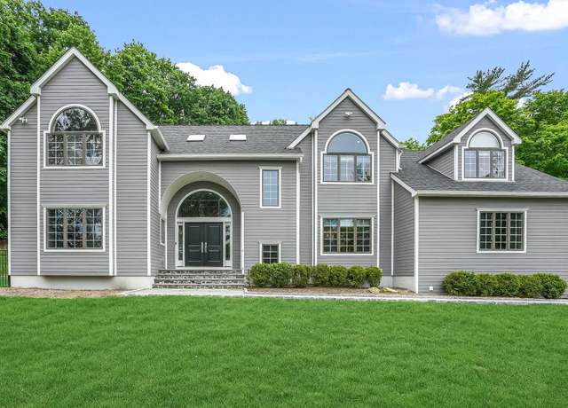 Property at 92 Random Farms Dr, Chappaqua, NY 10514, 4 beds, 5 baths