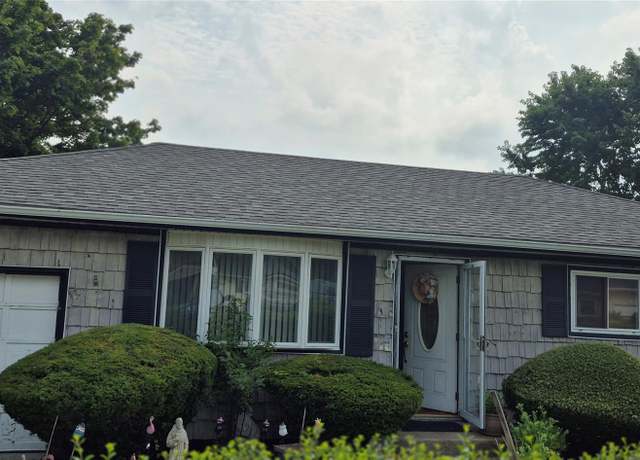Property at 1461 Ferndale Ave, Central Islip, NY 11722, 5 beds, 2 baths