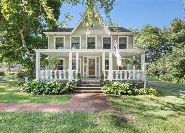Property at 225 St Andrews Rd, Walden, NY 12586, 2 beds, 2 baths