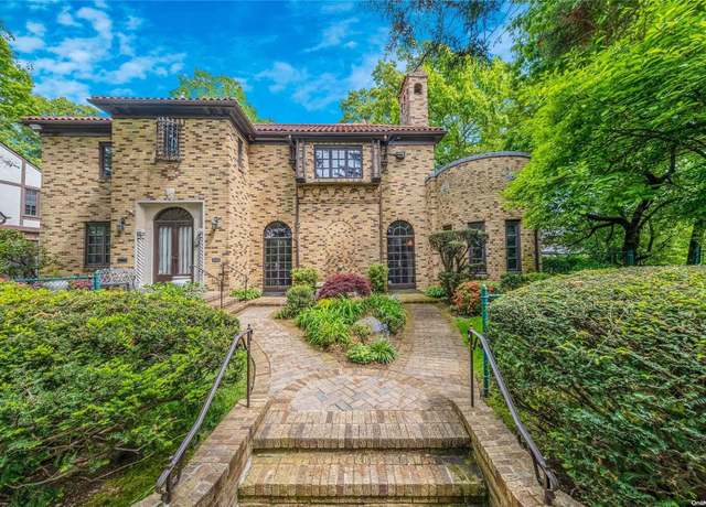 Property at 182-06 Midland Pkwy, Jamaica Estates, NY 11432, 7 beds, 6.5 baths