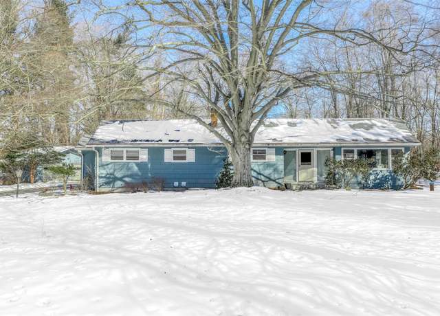 Property at 140 Summit Park Rd, Spring Valley, NY 10977, 3 beds, 2 baths