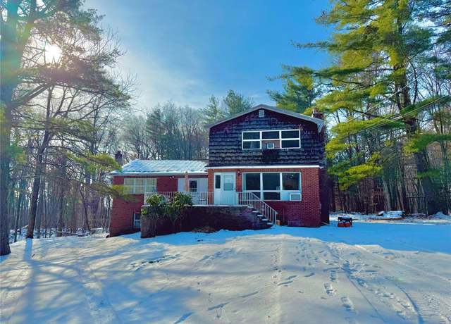 Property at 213 Church Rd, Pine Bush, NY 12566, 5 beds, 2.5 baths