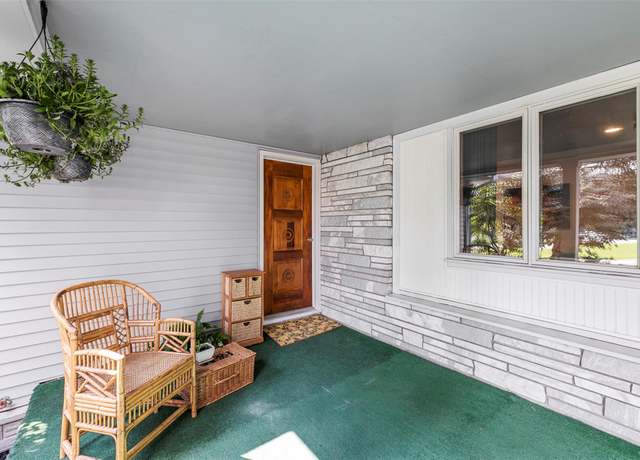 Property at 7 J P Ln, Pine Island, NY 10969, 3 beds, 1 bath