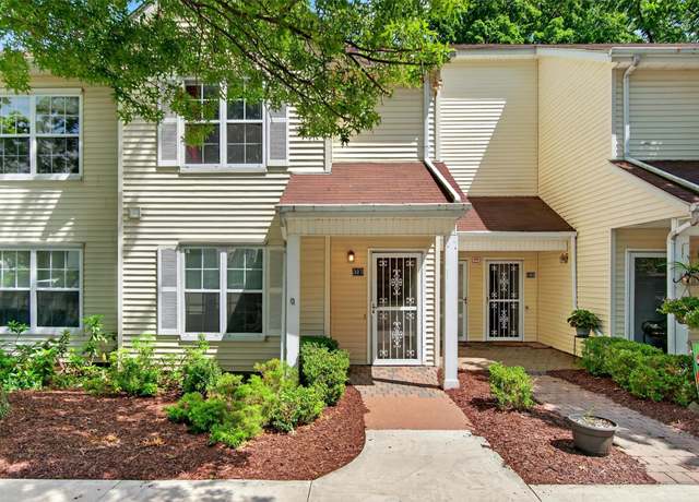 Property at 307 Gazebo Ct, New Windsor, NY 12553, 2 beds, 2 baths