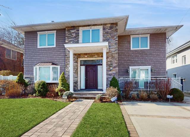 Property at 339 Midwood Rd, Woodmere, NY 11598, 8 beds, 6.5 baths