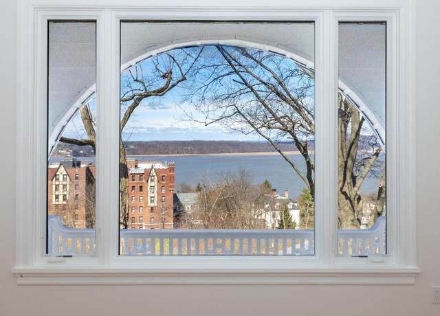 Property at 38 Oliphant Ave #7, Dobbs Ferry, NY 10522, 2 beds, 2 baths