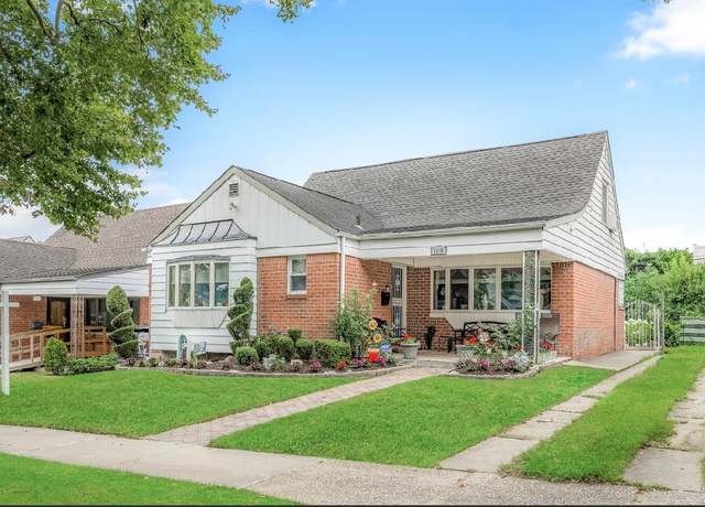 Property at 4818 190th St, Fresh Meadows, NY 11365, 5 beds, 4 baths