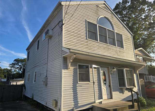 Property at 54 5th St, Ronkonkoma, NY 11779, 3 beds, 2 baths