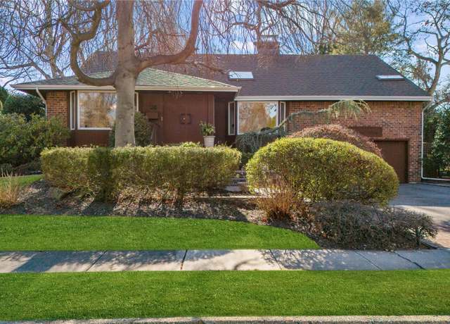 Property at 130 Maytime Dr, Jericho, NY 11753, 5 beds, 2.5 baths