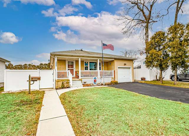Property at 3889 Wilburne Ave, Seaford, NY 11783, 3 beds, 1 bath