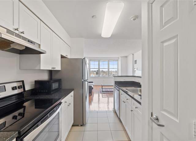 Property at 300 Mamaroneck Ave #702, White Plains, NY 10605, 1 bed, 1 bath