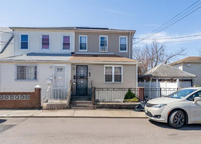 Property at 118-12 189th St, Saint Albans, NY 11412, 6 beds, 3 baths