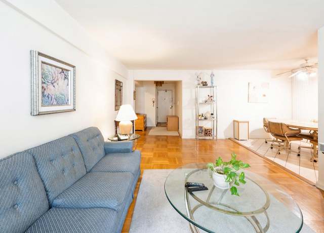 Property at 365 Bronx River Rd Unit 2B, Yonkers, NY 10704, 2 beds, 1.5 baths