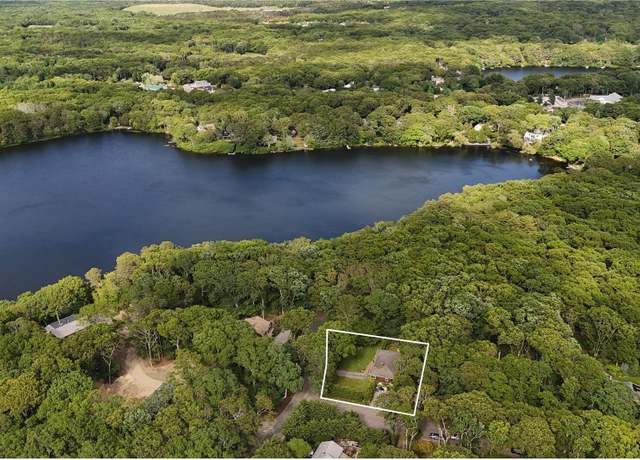 Property at 100 Big Fresh Pond Rd, Southampton, NY 11968, 2 beds, 1.5 baths