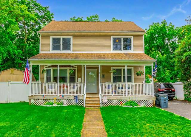 Property at 8 Division Ave, East Islip, NY 11730, 4 beds, 2.5 baths