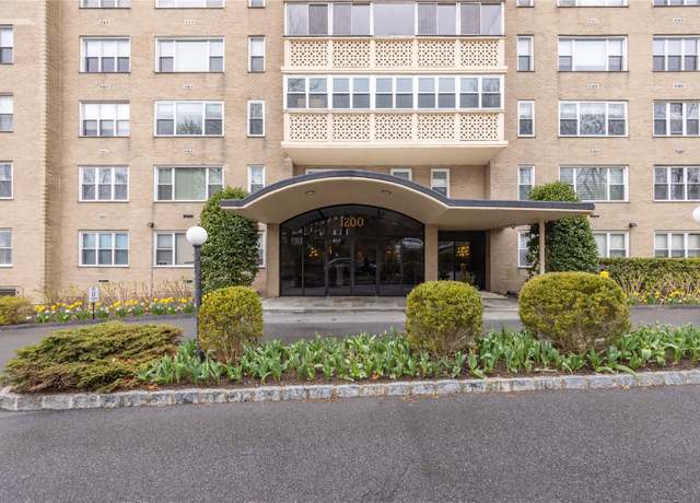 Property at 1200 Midland Ave Unit 9C, Bronxville, NY 10708, 2 beds, 2 baths