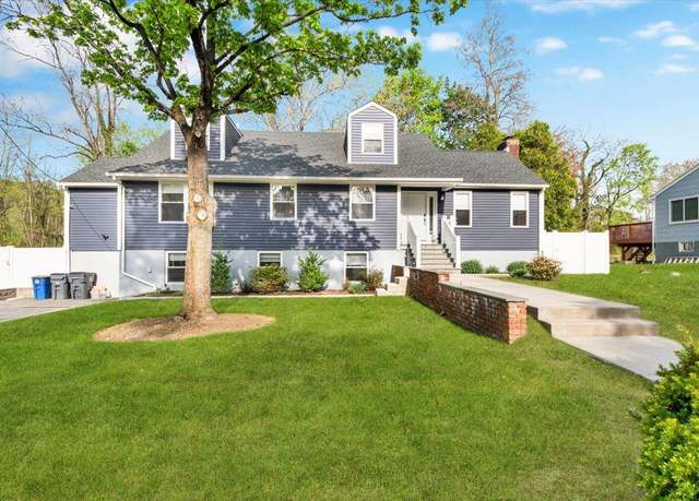 Property at 176 Edgepark Rd, White Plains, NY 10603, 5 beds, 4 baths