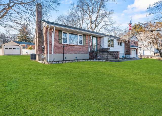 Property at 3 Colonial Rd, Stony Point, NY 10980, 2 beds, 1 bath