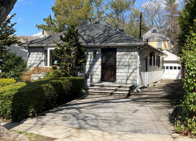 Property at 45-21 Iris Ln, Great Neck, NY 11020, 3 beds, 1.5 baths